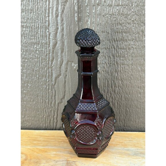 Vintage Ruby Red Avon 1876 Cape Cod Glass Wine Decanter Stopper Bubble Bath - Picture 4 of 9